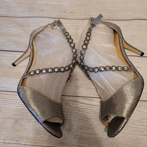 Antonio Melani Elegant Silver Women's Heels Size 11